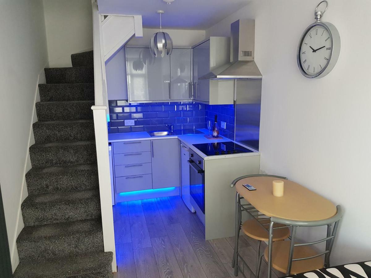 Webb Place 2 Bedroom Apartment ! Кройдон Екстер'єр фото