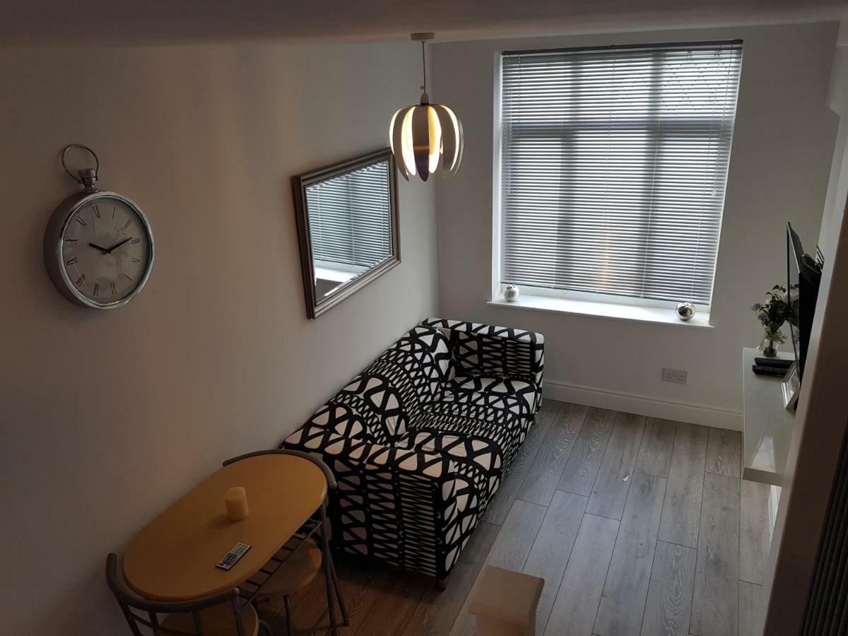 Webb Place 2 Bedroom Apartment ! Кройдон Екстер'єр фото